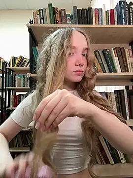 bambi lu online show from May 18, 3:18 pm