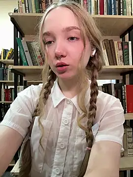 bambi lu online show from May 19, 4:36 pm