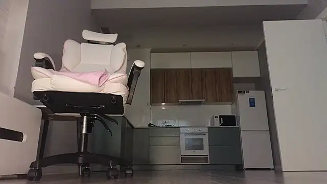 Ella lee15 online show from February 18, 4:11 am