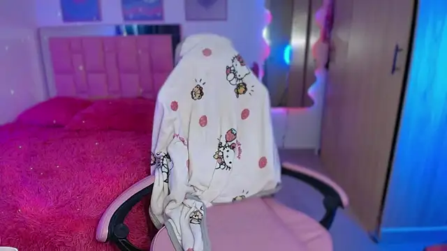 lunesweet online show from October 22, 1:05 pm