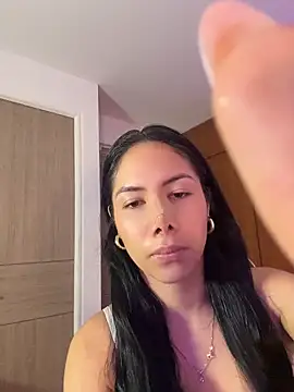 ArianaReynoldss online show from May 17, 9:52 am