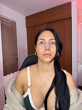 ArianaReynoldss online show from May 3, 12:41 pm