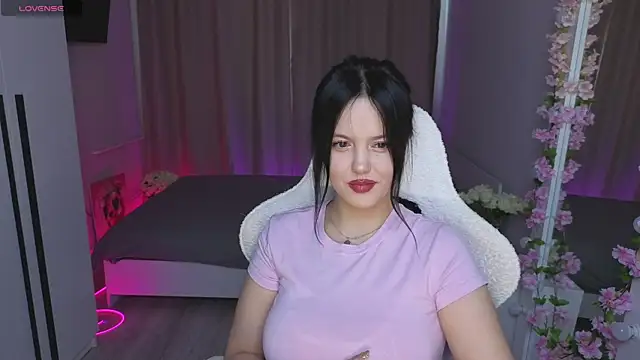 Betty  Davvis online show from October 6, 1:50 pm