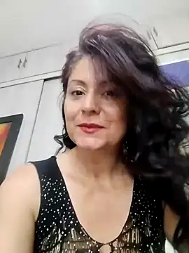 lunadicty online show from May 17, 1:16 am