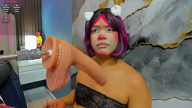 Sasha  moore online show from November 11, 7:33 pm