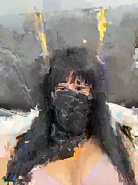 QueenLujaine online show from November 6, 10:10 am