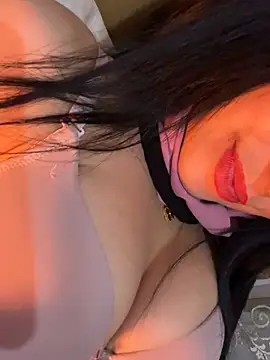 QueenLujaine online show from March 5, 12:28 am