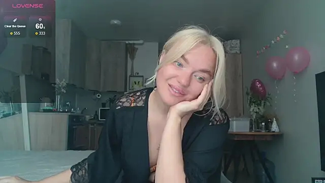 Eva   forever online show from May 17, 9:19 am