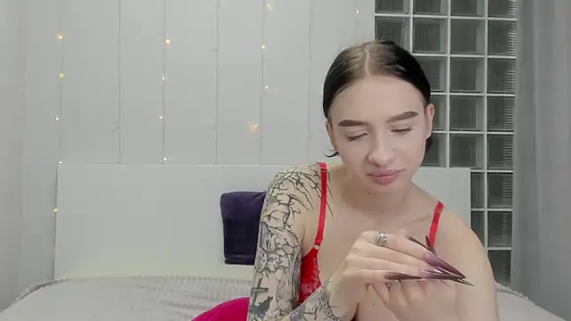 Chatty Alice online show from October 20, 1:41 am