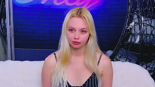 AlessiaCroft online show from May 12, 3:59 am