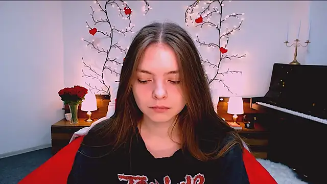 marshmallowee online show from December 15, 9:14 am