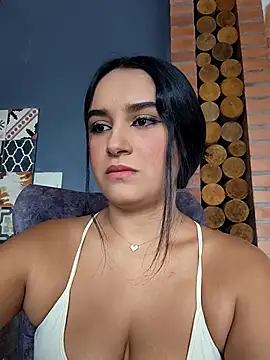 Rosa Warreen  online show from September 15, 1:52 pm