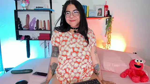 Snapshot of Maddy_rosse12 chatting on October 2, 3:50 pm Maddy rosse12 online show from October 2, 3:50 pm