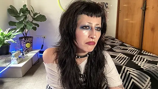 ELENA UMBRA online show from July 18, 5:37 pm