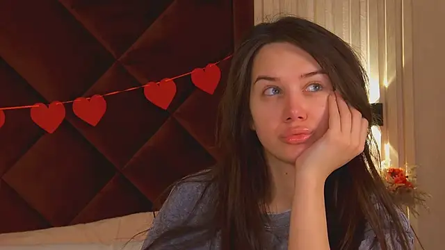 StacyHarland online show from February 19, 4:45 am