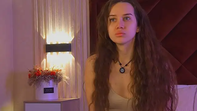 StacyHarland online show from November 18, 5:19 am