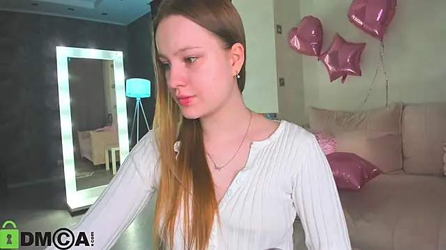 Candy Cansew online show from May 10, 1:07 am