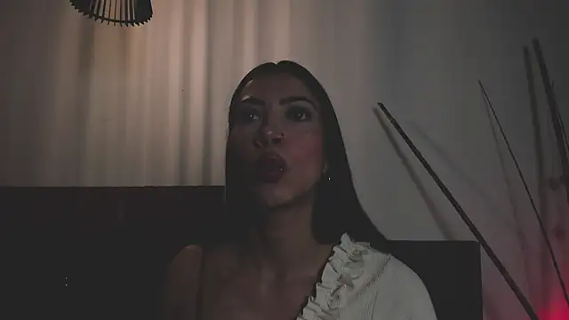AbbieJoness  online show from July 1, 11:32 am
