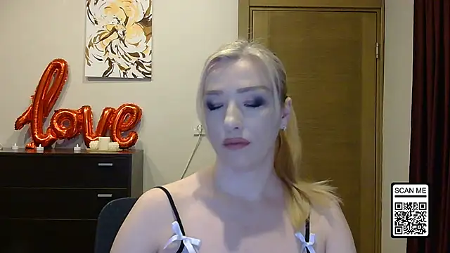 Wild Silk Desire online show from April 6, 5:25 pm