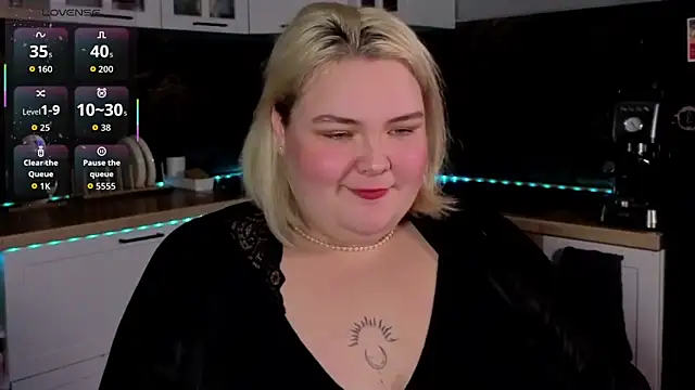 Ellabigbaby online show from October 4, 1:39 pm