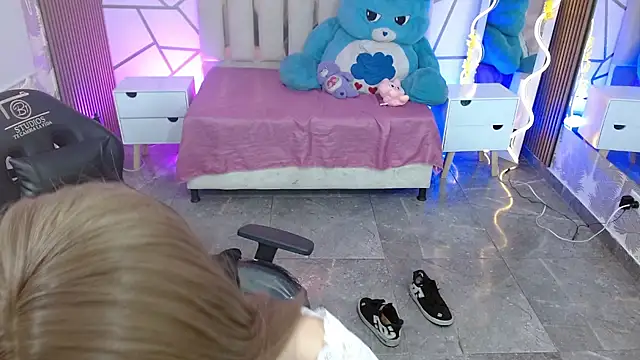 ocean tay online show from November 9, 8:16 pm