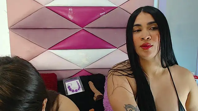 Snapshot of jazminslut chatting on September 10, 1:05 am jazminslut online show from September 10, 1:05 am