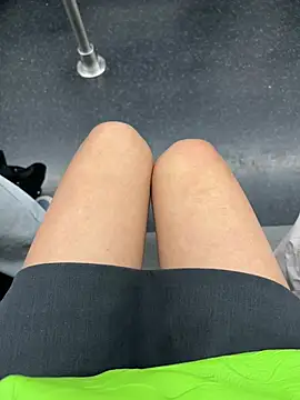 xiaoyuan01 online show from July 6, 4:29 am