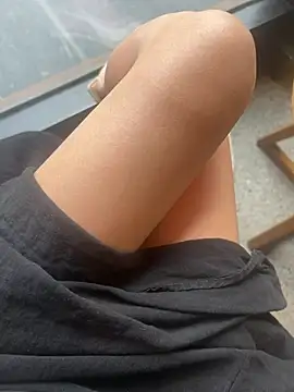 xiaoyuan01 online show from May 25, 3:49 am