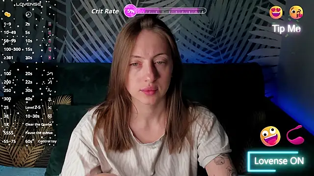 ChristyCrayme online show from May 5, 10:02 pm