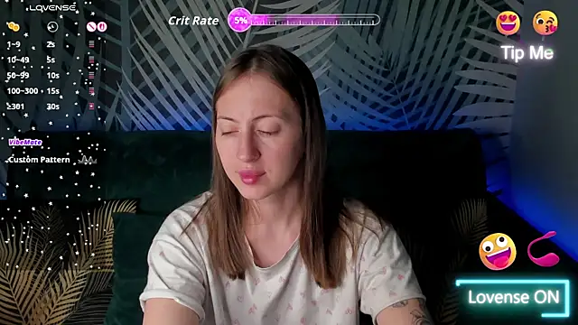 ChristyCrayme online show from May 12, 10:16 pm
