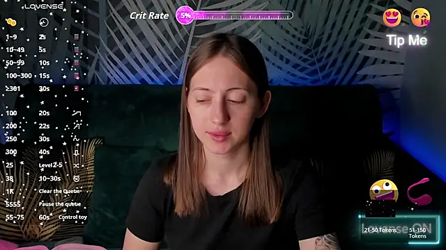 ChristyCrayme online show from May 21, 11:03 pm