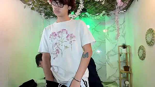 Bastian boyshot77 online show from June 22, 1:41 pm