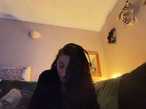 DarkAngelz1 online show from May 19, 1:56 am