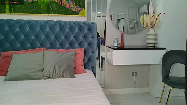 SiennaPierce online show from February 19, 5:07 am