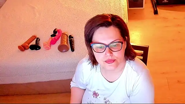 Squirt Kimm online show from May 16, 4:39 pm