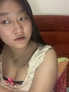 xialuo25 online show from March 28, 2:05 pm