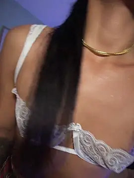 im-isabella online show from May 14, 9:42 pm