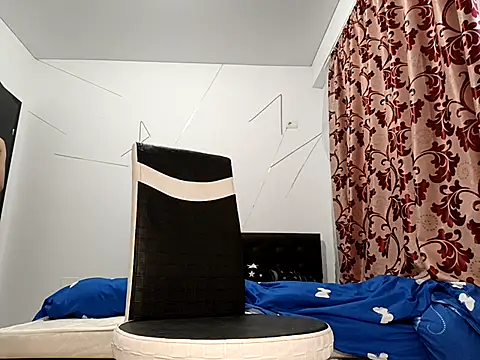 Ohh Alyss online show from September 19, 1:43 pm