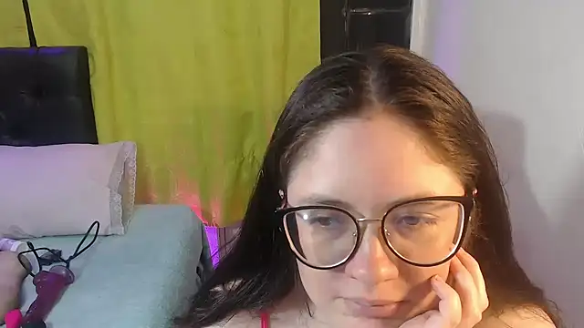 KrystalAdams online show from May 20, 2:25 pm