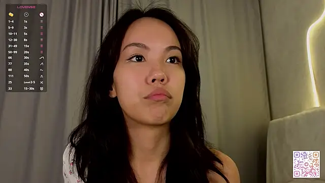 AlodiaAxley online show from November 9, 6:37 pm