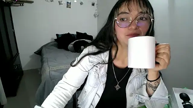 Snapshot of Came-II chatting on October 15, 10:51 am Came-II online show from October 15, 10:51 am