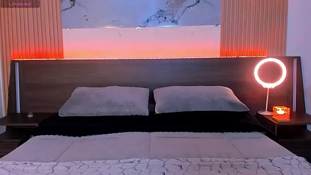 samanthaa moon online show from May 29, 11:57 pm