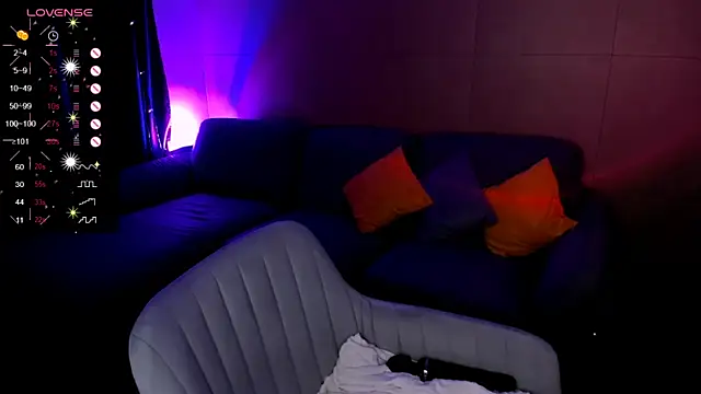 deboramoore online show from May 13, 2:17 am