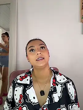 nicolexxaleja online show from April 28, 2:43 pm
