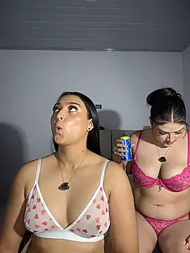 nicolexxaleja online show from April 6, 8:21 pm