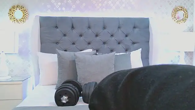 ZoeKrug online show from January 11, 3:33 am