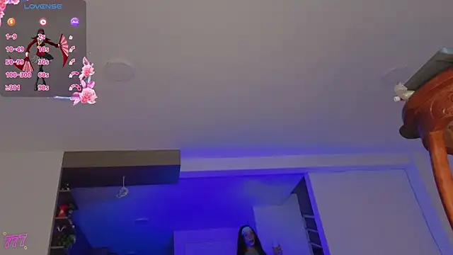 Chloe cooperr online show from May 11, 5:53 am