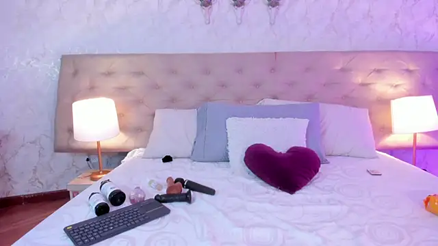 KamileBlake online show from November 8, 12:59 am