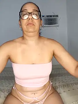 MilfTentasion online show from February 13, 10:00 pm