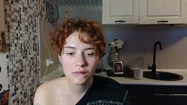 Snapshot of jelly_cherry chatting on October 31, 6:15 am jelly cherry online show from October 31, 6:15 am